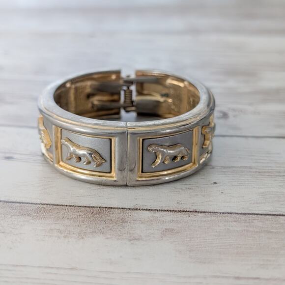 Vintage Bracelet Lions? Unusual - Fair Condition - Picture 4 of 11